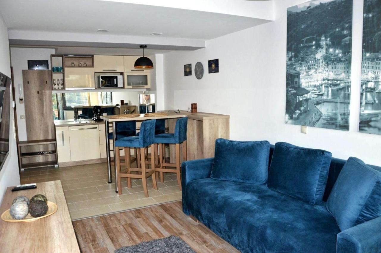 Portofino Apartman Шарвар Экстерьер фото